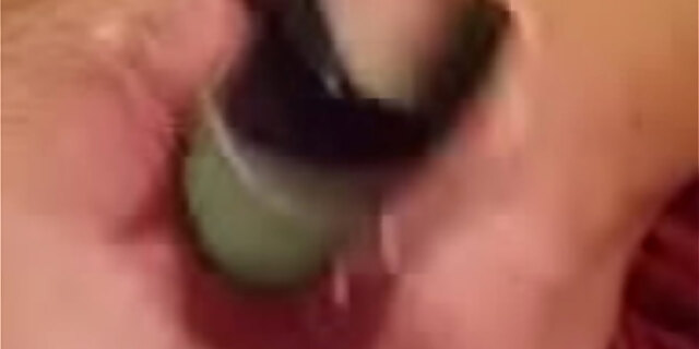 anal,dildo,masturbation,pussy,shaved,solo,tight